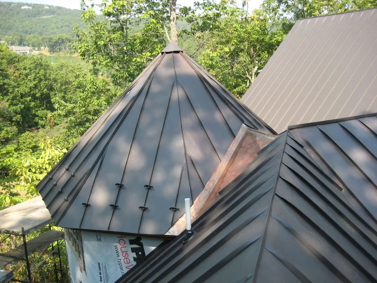 Professional Shingle Replacement & Repair by Craftsman Roofing in Butler
